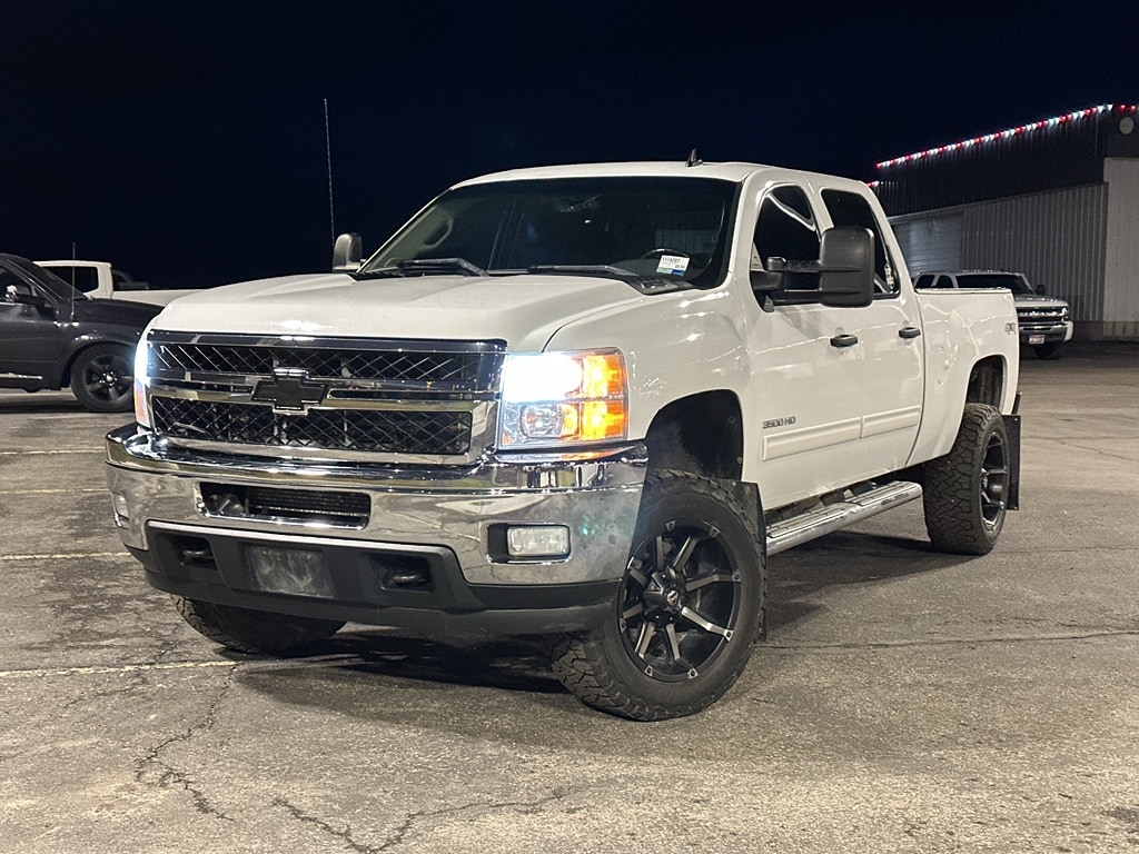 2011 Chevrolet Silverado 3500HD LT's photo