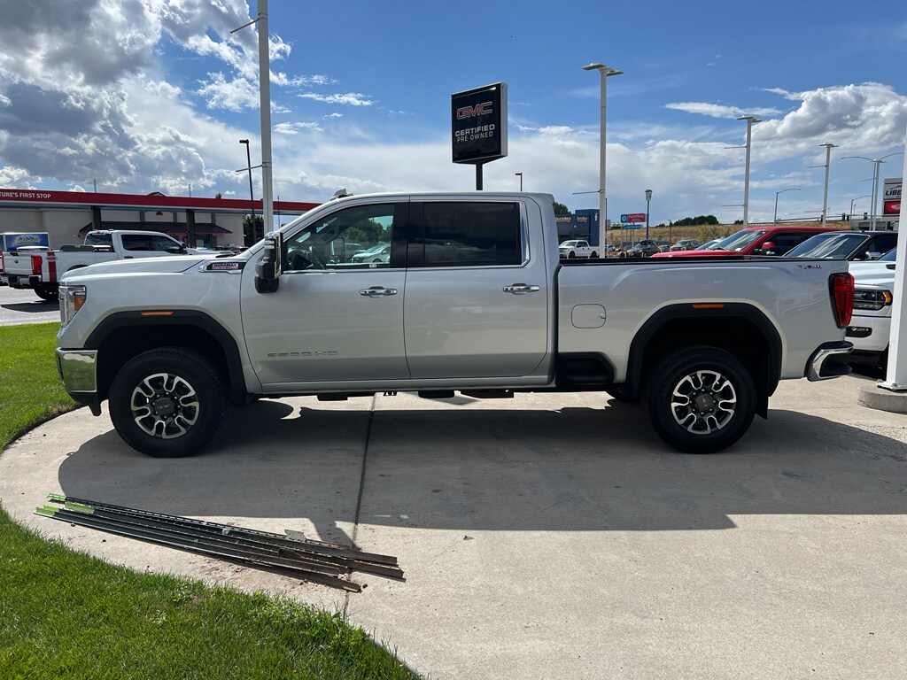 2023 Gmc Sierra 3500 HD SLT photo 2