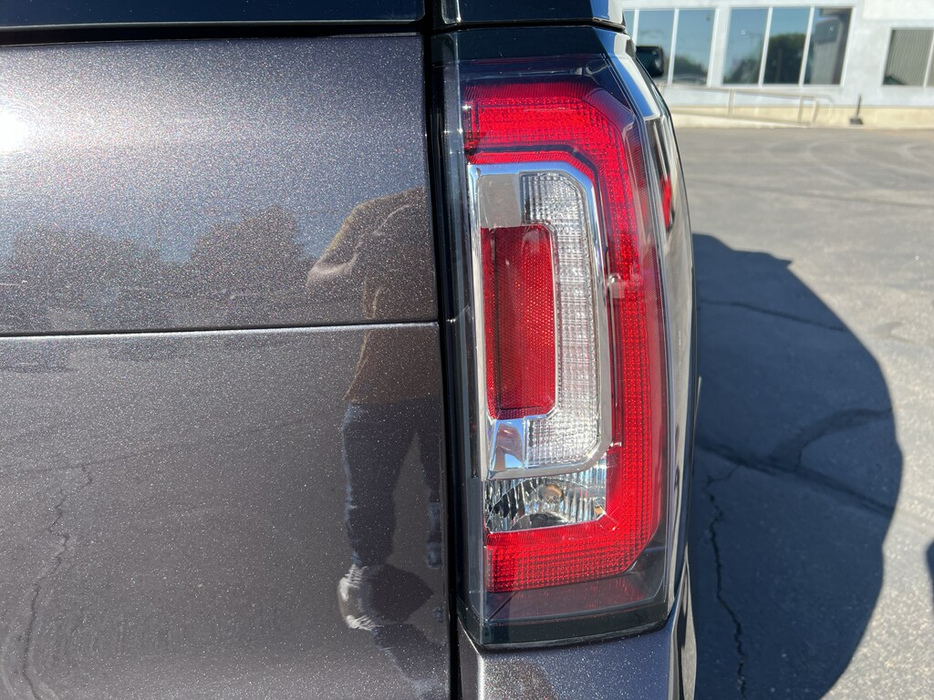 2015 Gmc Yukon Denali photo 3