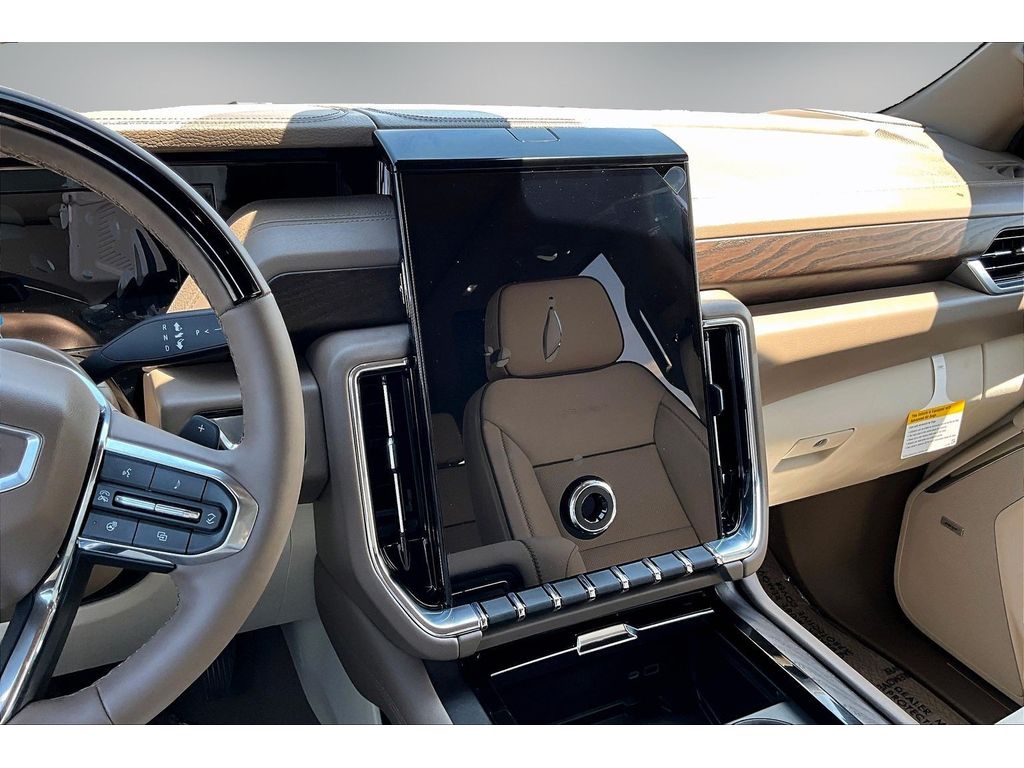 2026 GMC Yukon XL Denali - Photo 6