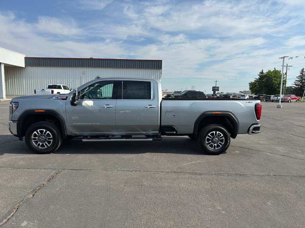 2025 Gmc Sierra 3500 HD SLT photo 2