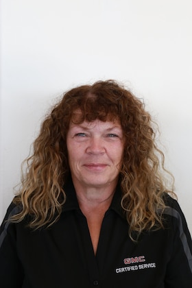 Staff member Nancy Summers from ID_9b926a