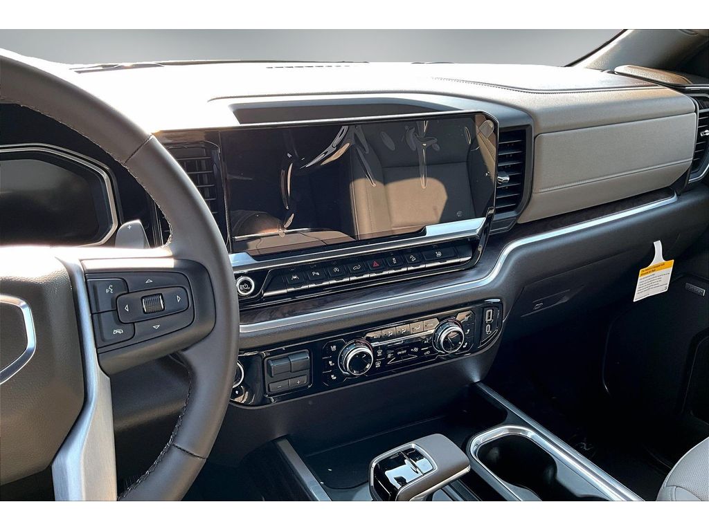 2026 GMC Sierra 1500 SLT - Photo 6