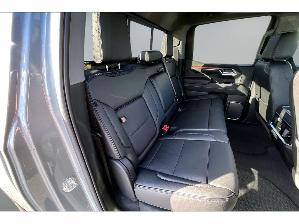 2026 GMC Sierra 1500 Denali - Photo 9