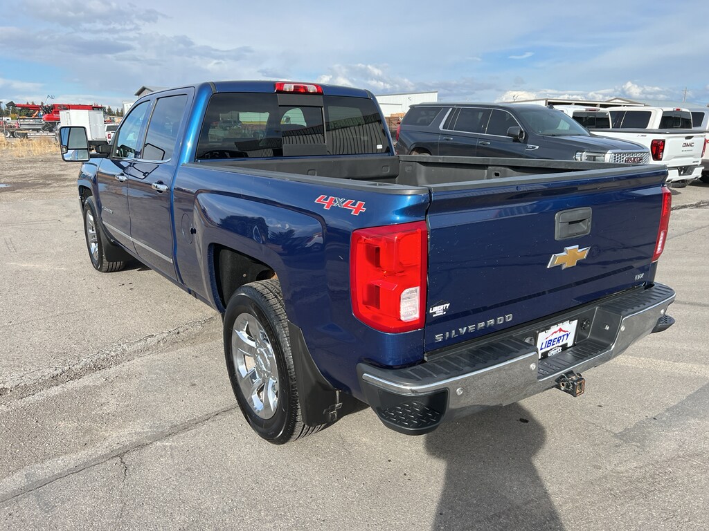 2017 Chevrolet Silverado LTZ photo 3