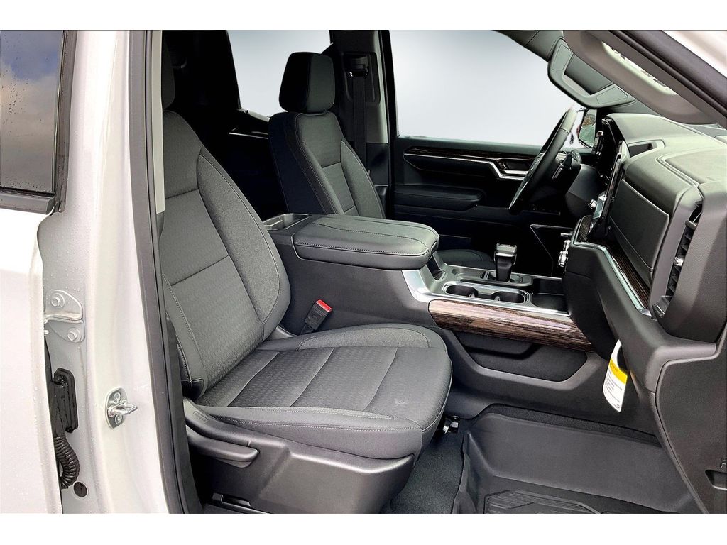 2025 GMC Sierra 1500 Elevation - Photo 11