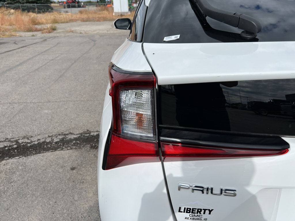 Used 2021 Toyota Prius L Eco