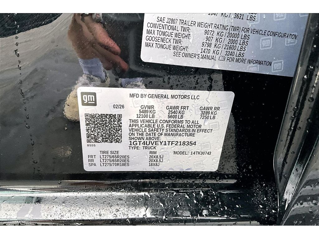 2026 GMC Sierra 3500HD AT4 - Photo 12