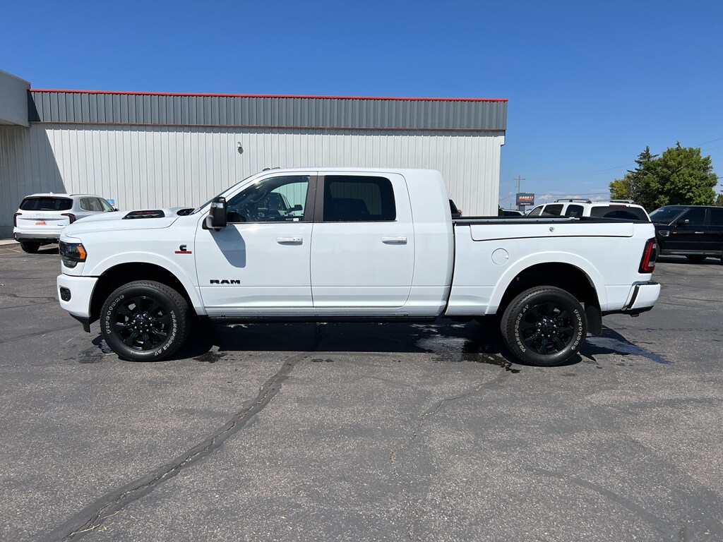 2023 Ram 2500 Limited photo 2