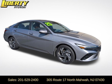 2025 Hyundai Elantra SEL Convenience Sedan