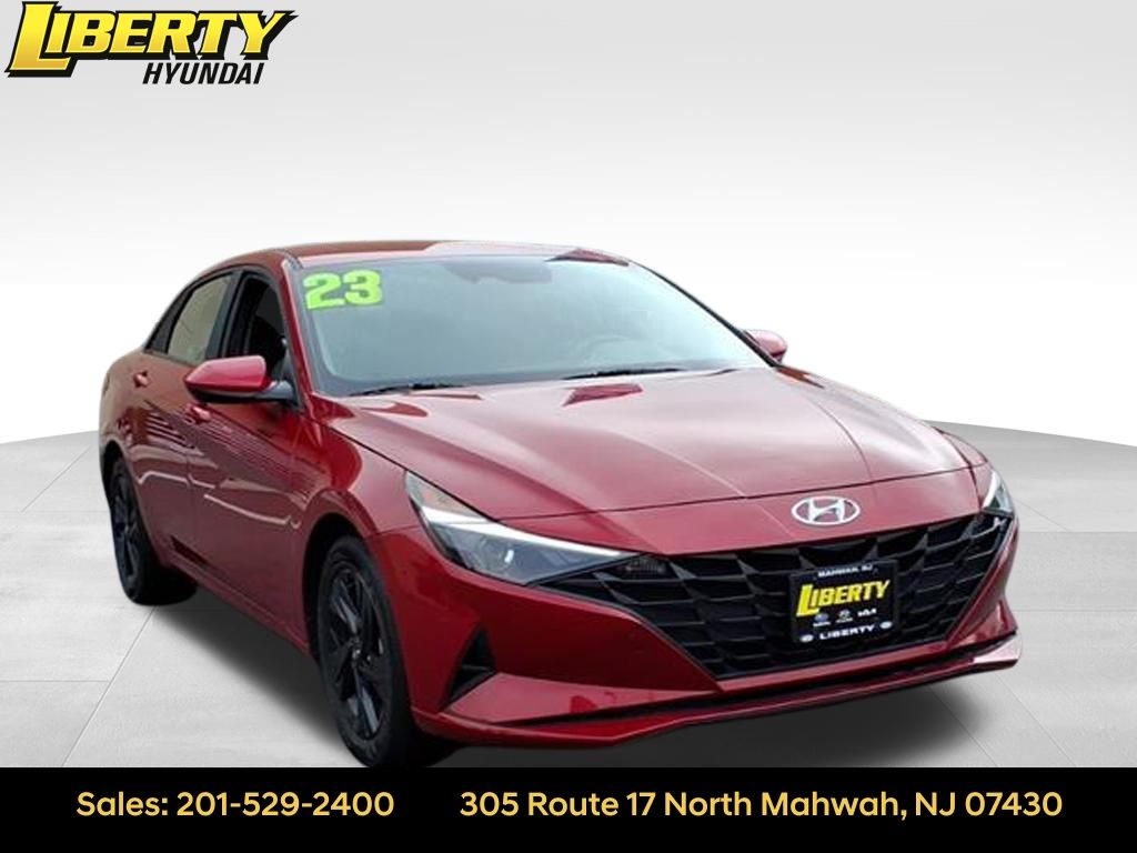 2023 Hyundai Elantra SEL's photo