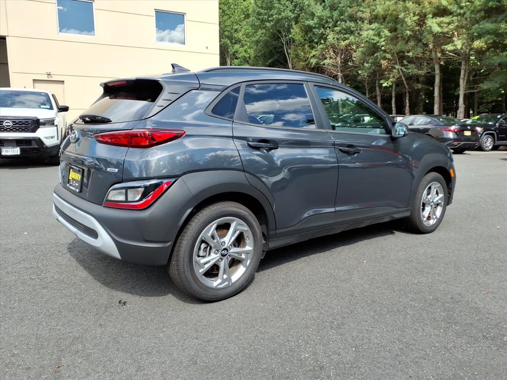2023 Hyundai Kona SEL photo 2