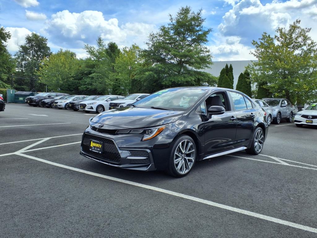2022 Toyota Corolla SE photo 2