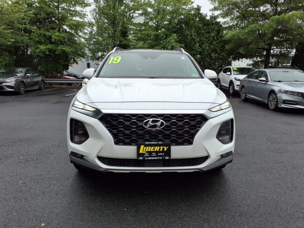 2019 Hyundai Santa Fe Calligraphy photo 2