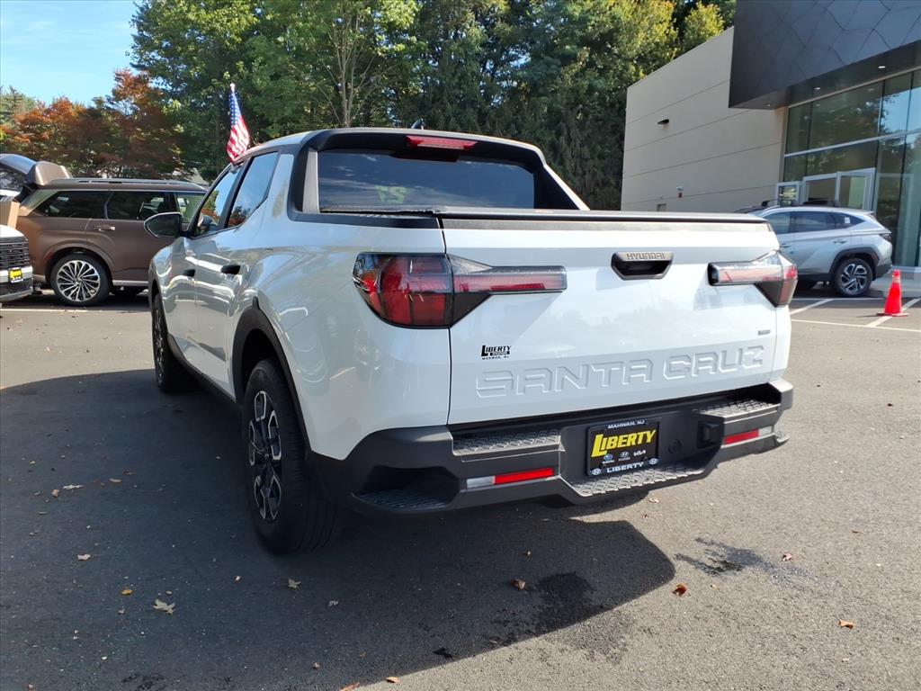 2022 Hyundai Santa Cruz SE photo 3