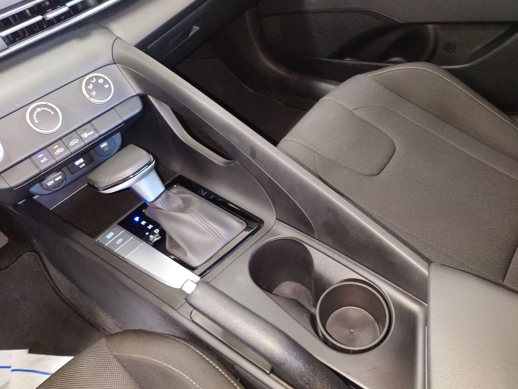 2026 Hyundai Elantra SE - Photo 24