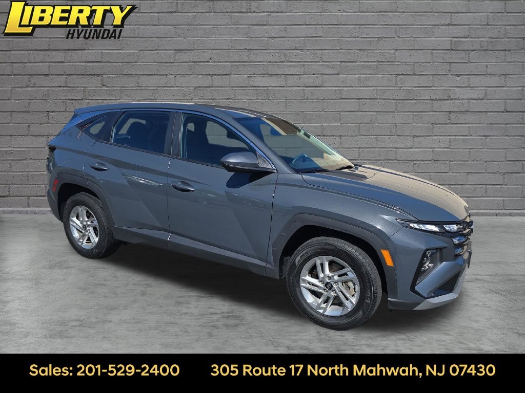 Certified 2025 Hyundai Tucson SE SUV