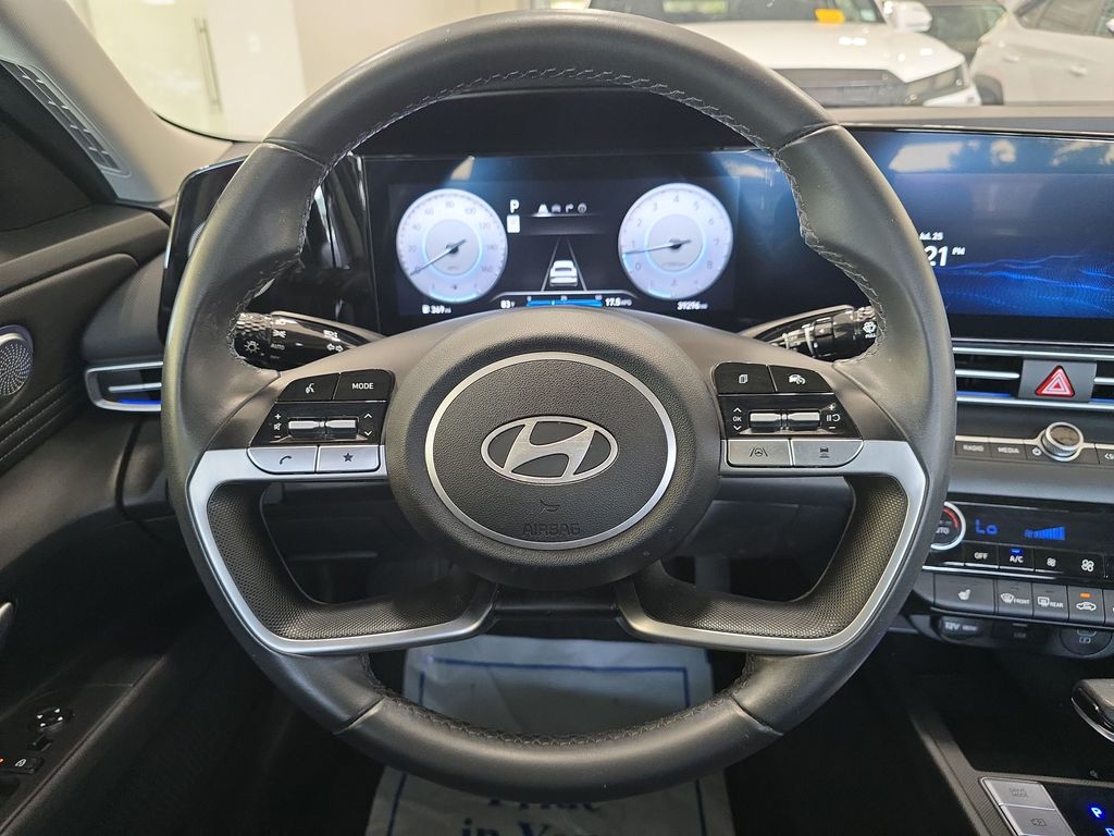 2024 Hyundai Elantra Limited - Photo 15