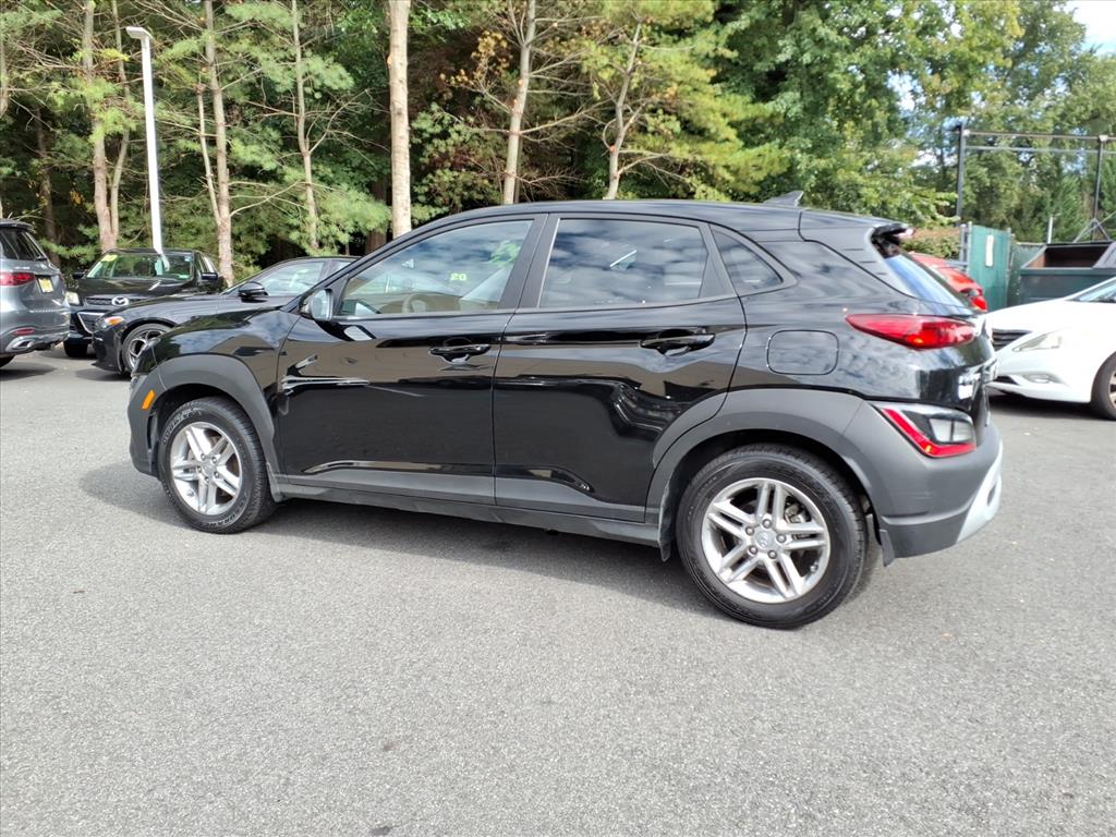 2023 Hyundai Kona SE photo 4