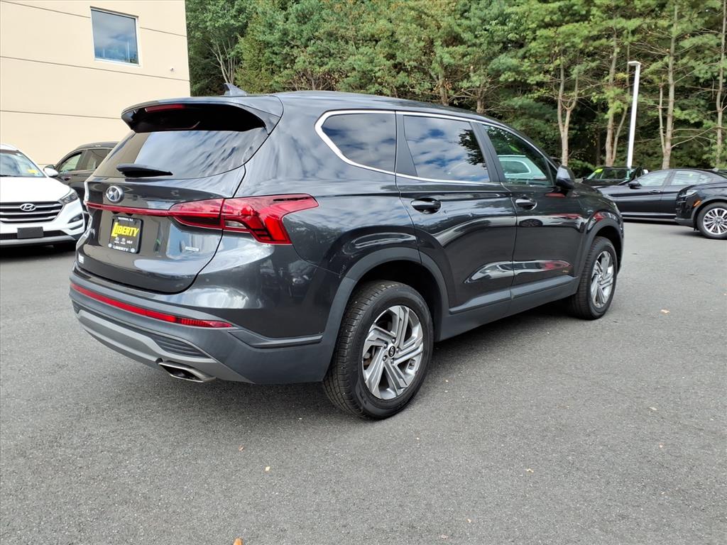 2023 Hyundai Santa Fe SE photo 2