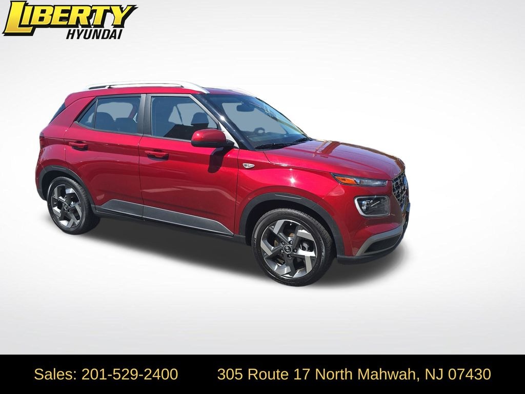 Used 2024 Hyundai Venue Limited SUV