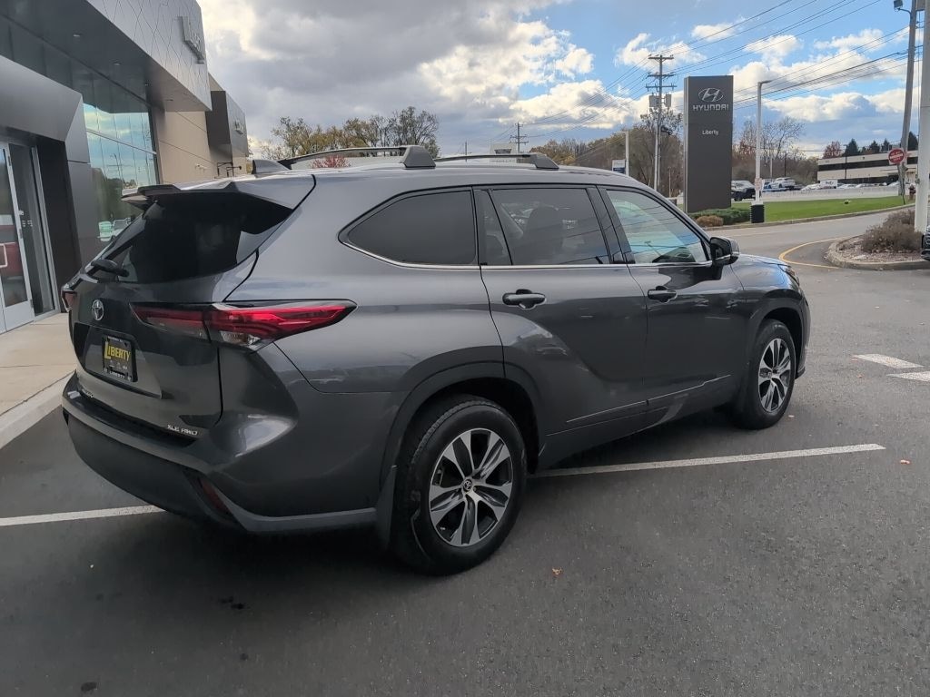 Used 2022 Toyota Highlander XLE SUV