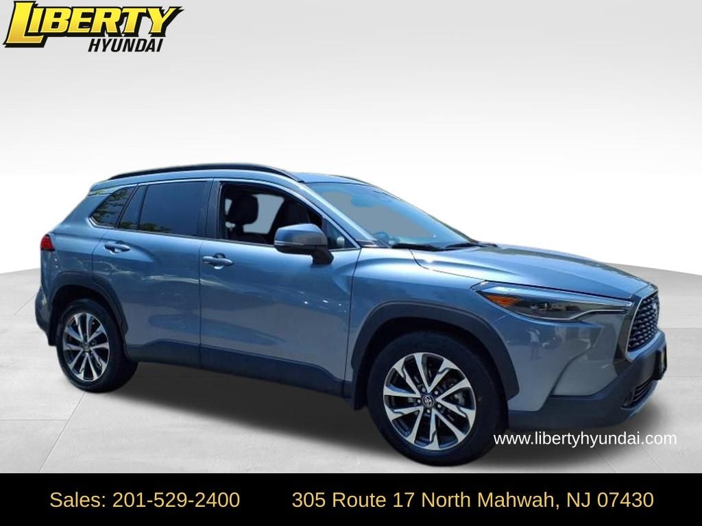 Used 2023 Toyota Corolla Cross XLE SUV