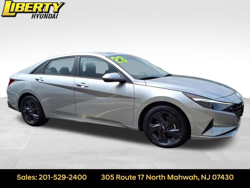 2023 Hyundai Elantra SEL's photo