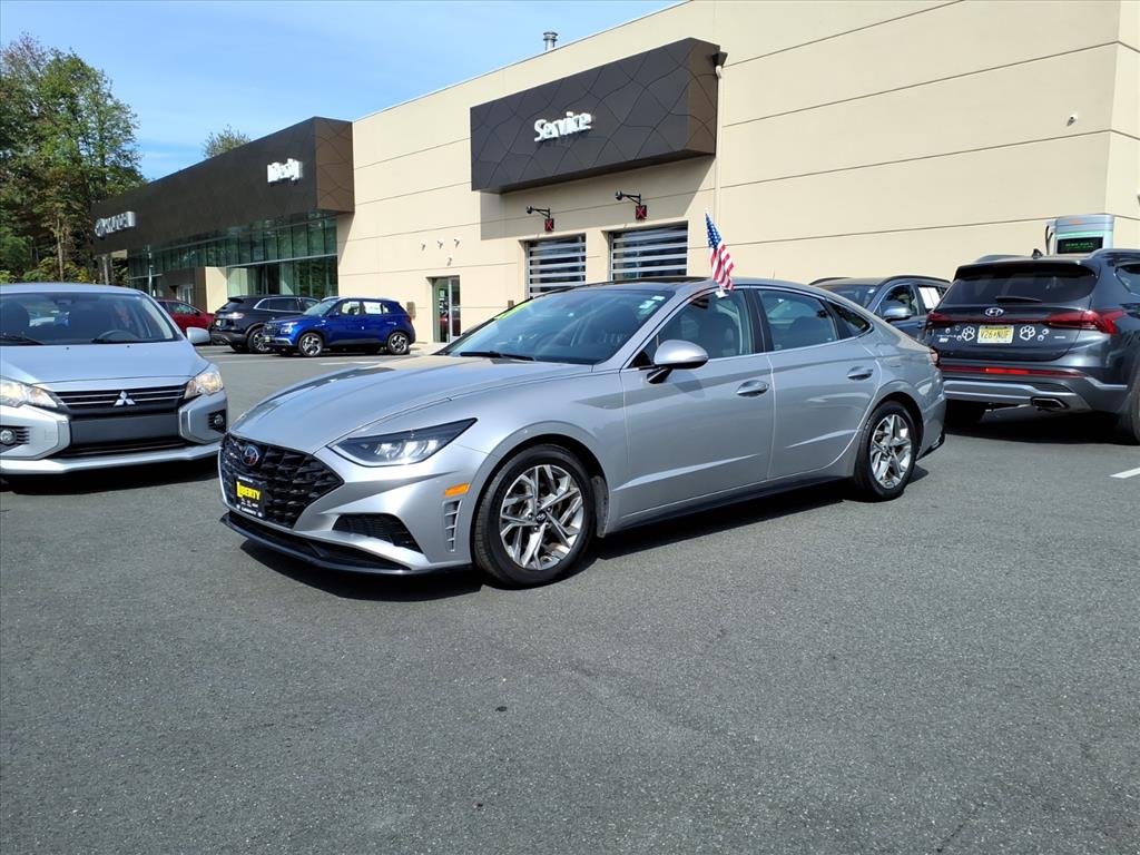 2021 Hyundai Sonata SEL Convenience photo 3
