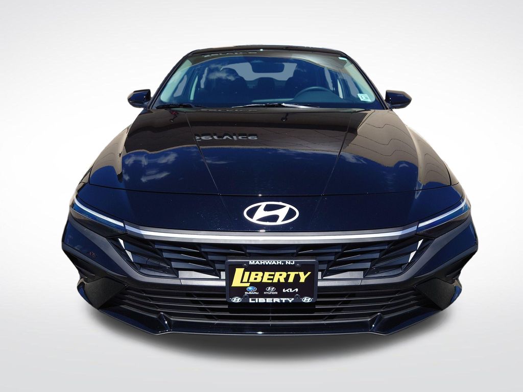 2026 Hyundai Elantra SE - Photo 9