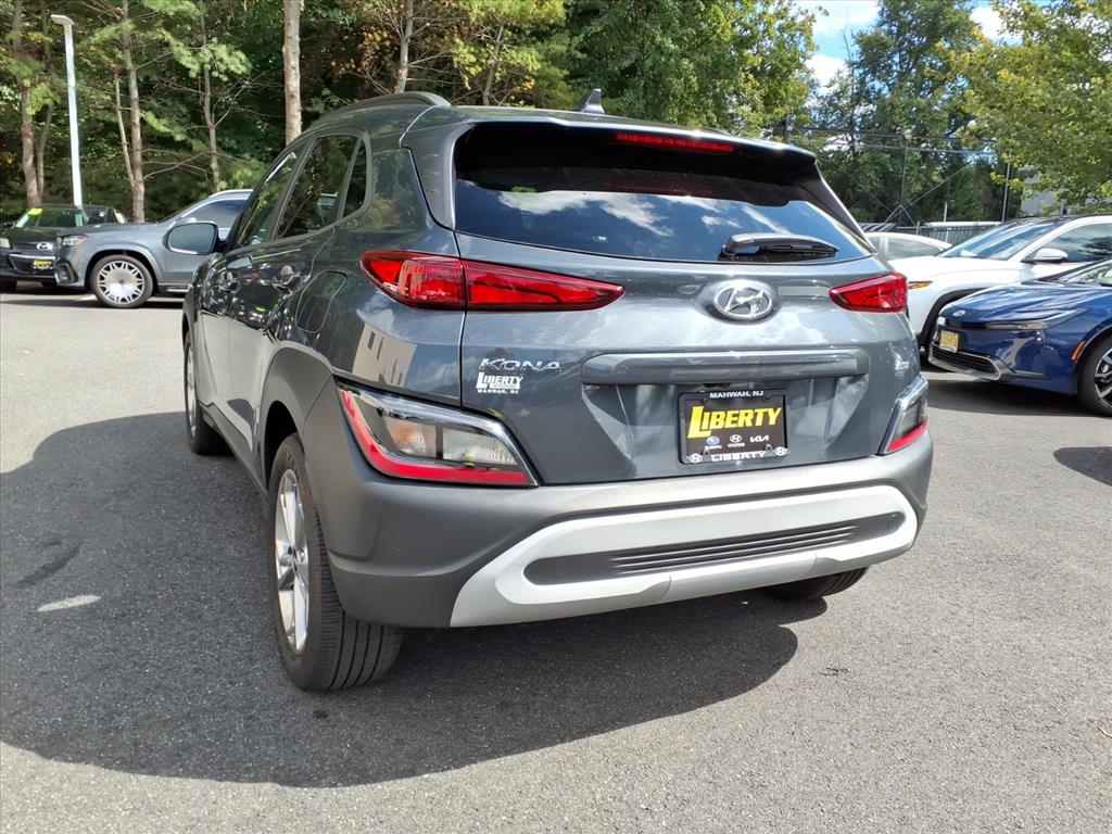2023 Hyundai Kona SEL photo 3
