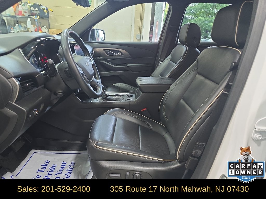 Used 2023 Chevrolet Traverse Premier SUV