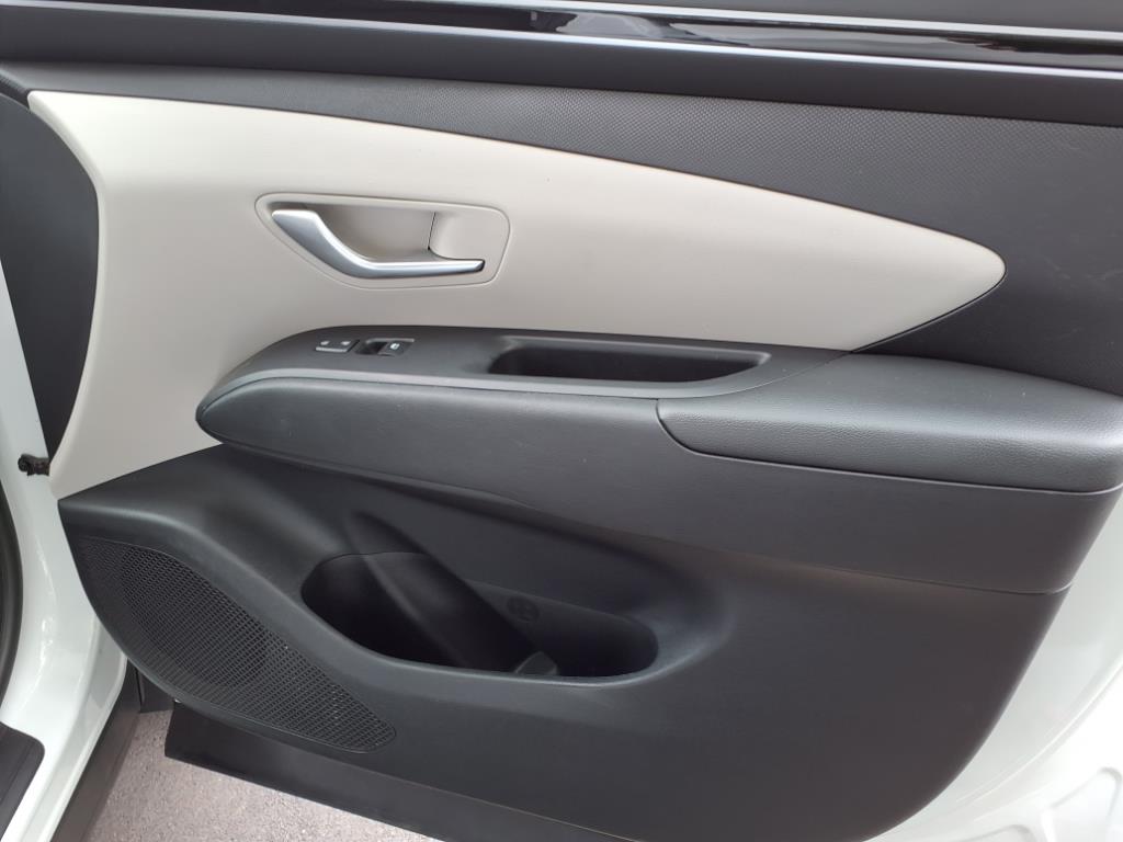 2022 Hyundai Tucson SEL photo 2