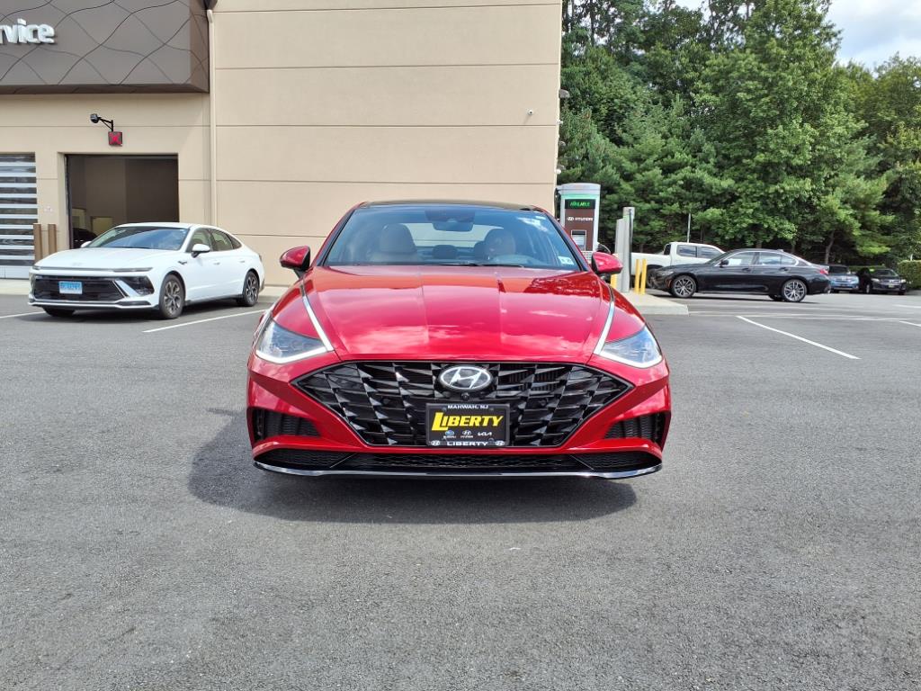 2021 Hyundai Sonata Limited photo 2