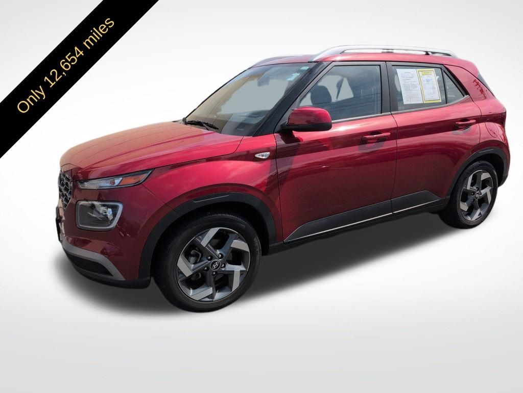 Used 2023 Hyundai Venue Limited SUV