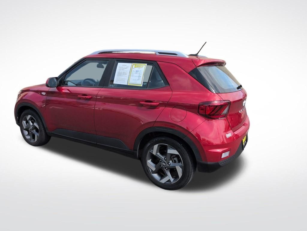 Used 2023 Hyundai Venue Limited SUV