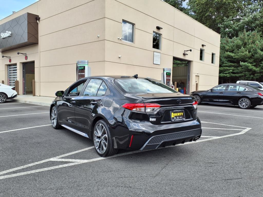 2022 Toyota Corolla SE photo 3
