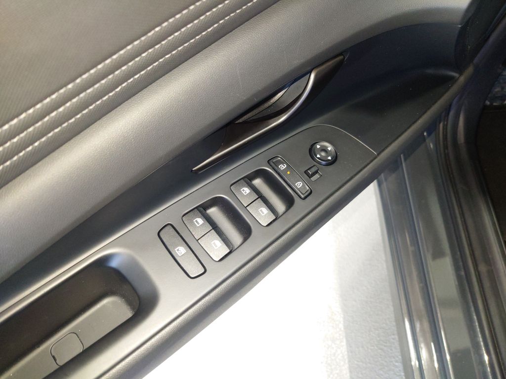 2026 Hyundai Elantra SEL Sport - Photo 12