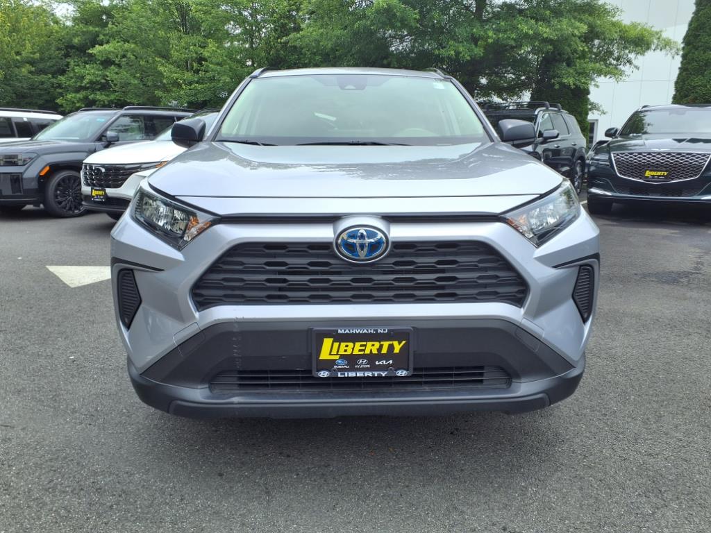2022 Toyota RAV4 Hybrid LE photo 2