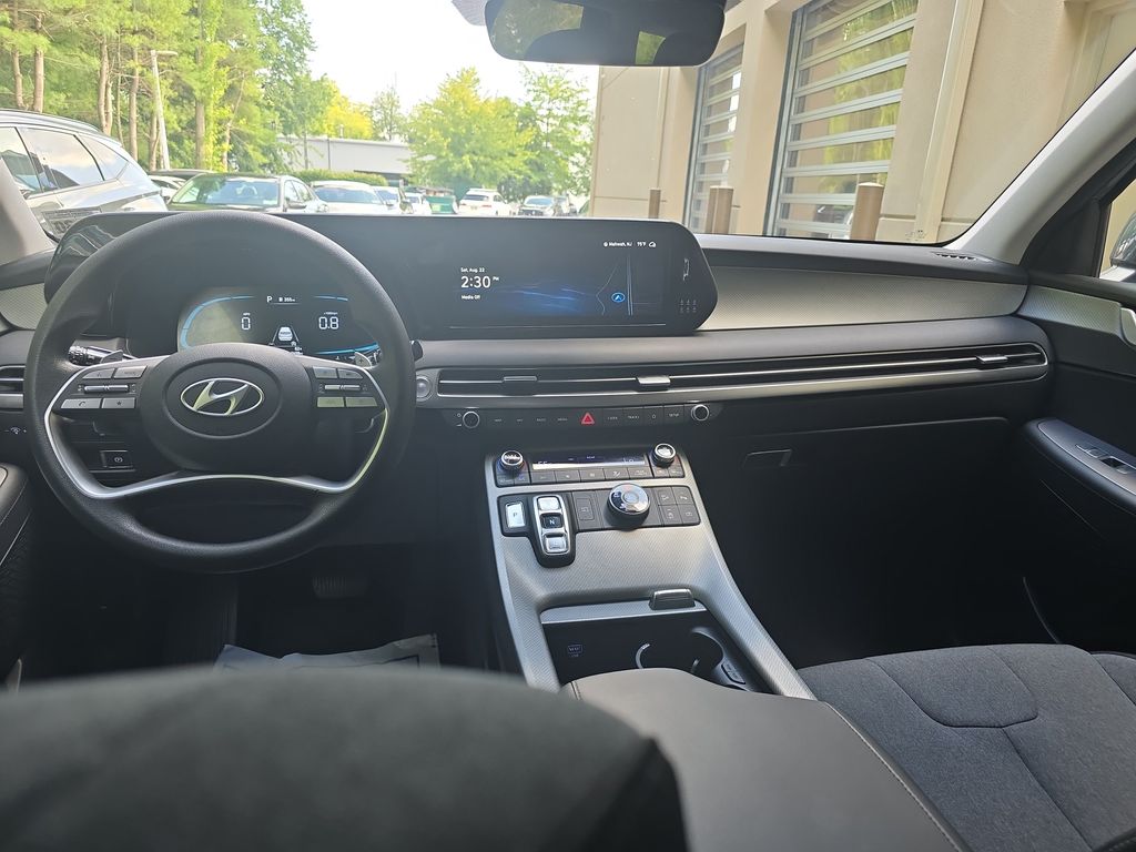 2025 Hyundai Palisade SE - Photo 12