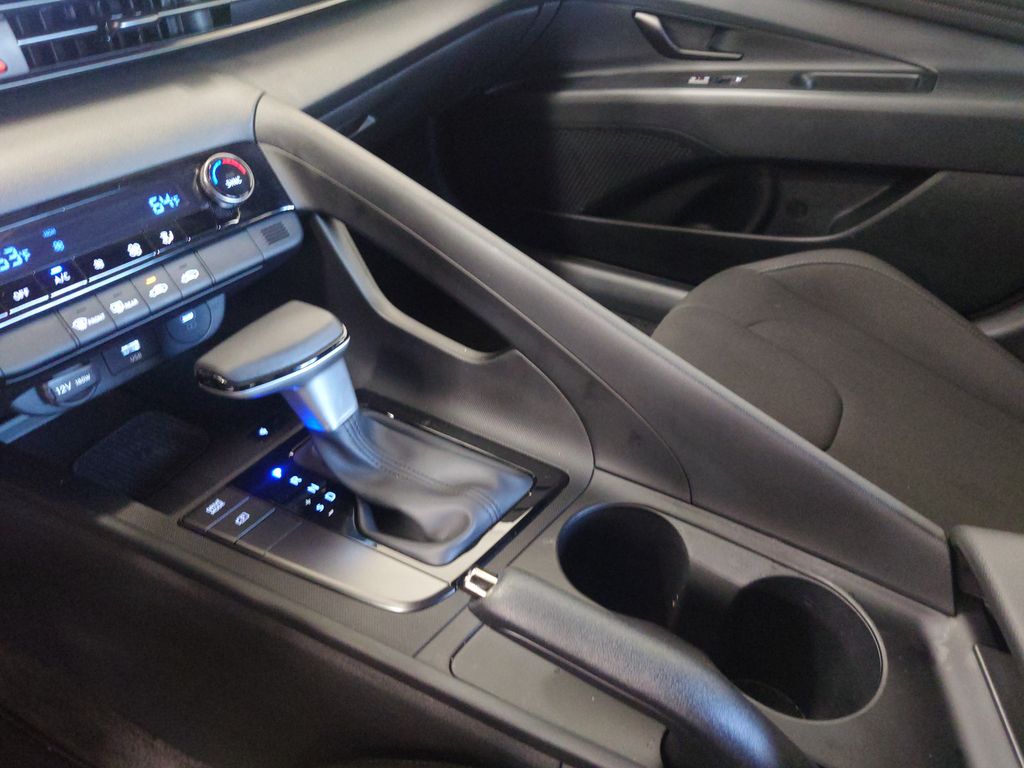 2026 Hyundai Elantra SEL Sport - Photo 24