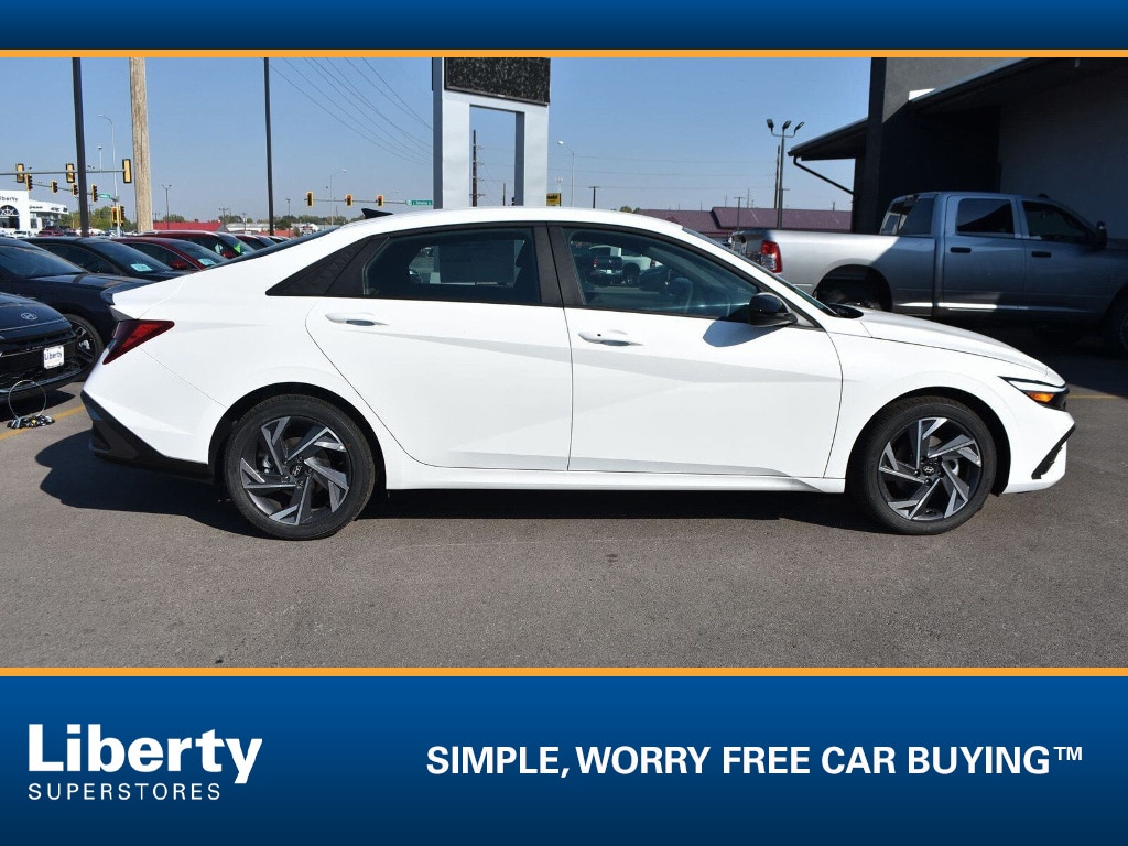 New 2025 Hyundai Elantra SEL Sport Sedan
