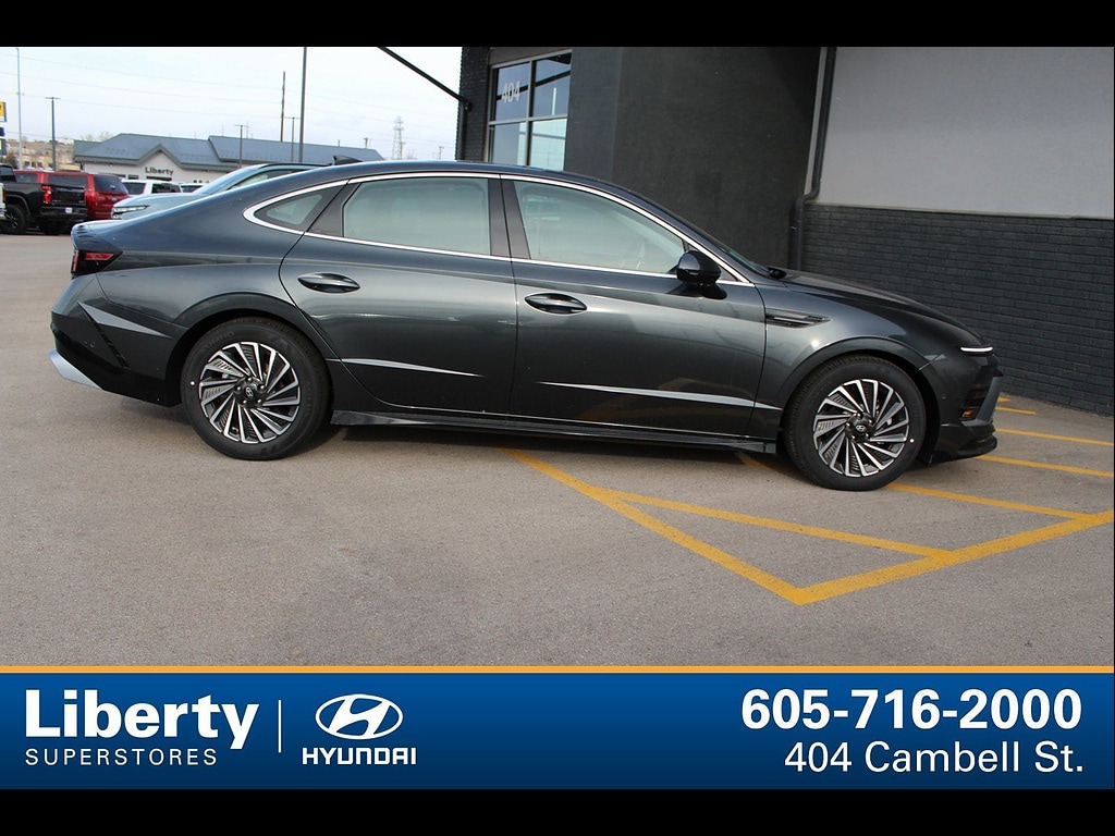 New 2026 Hyundai Sonata Hybrid Limited Sedan