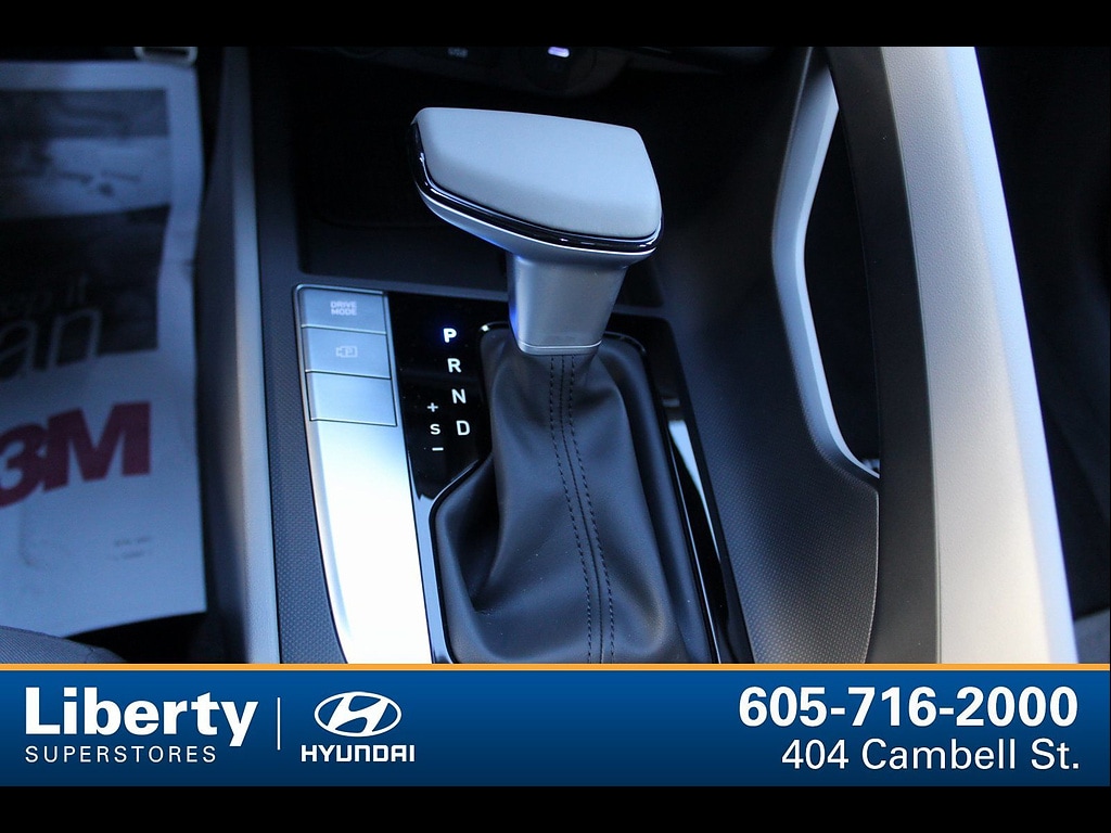 2025 Hyundai Elantra SEL - Photo 25