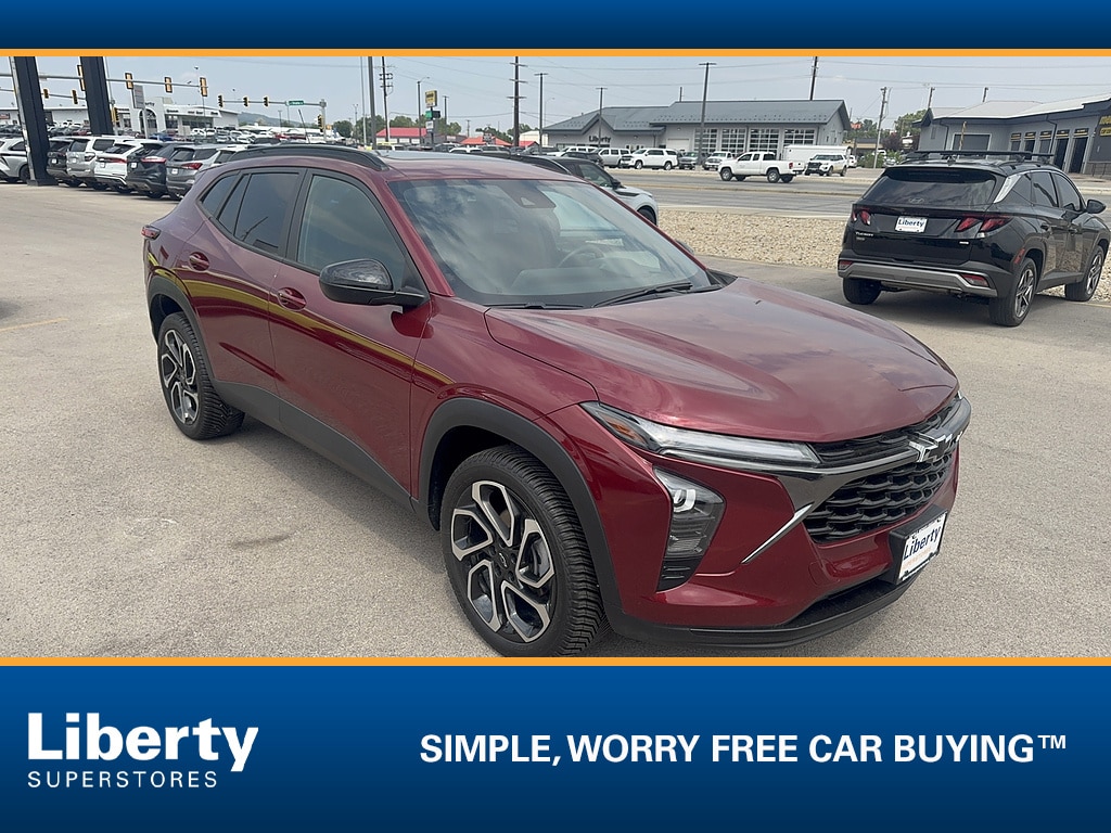 Used 2025 Chevrolet Trax RS