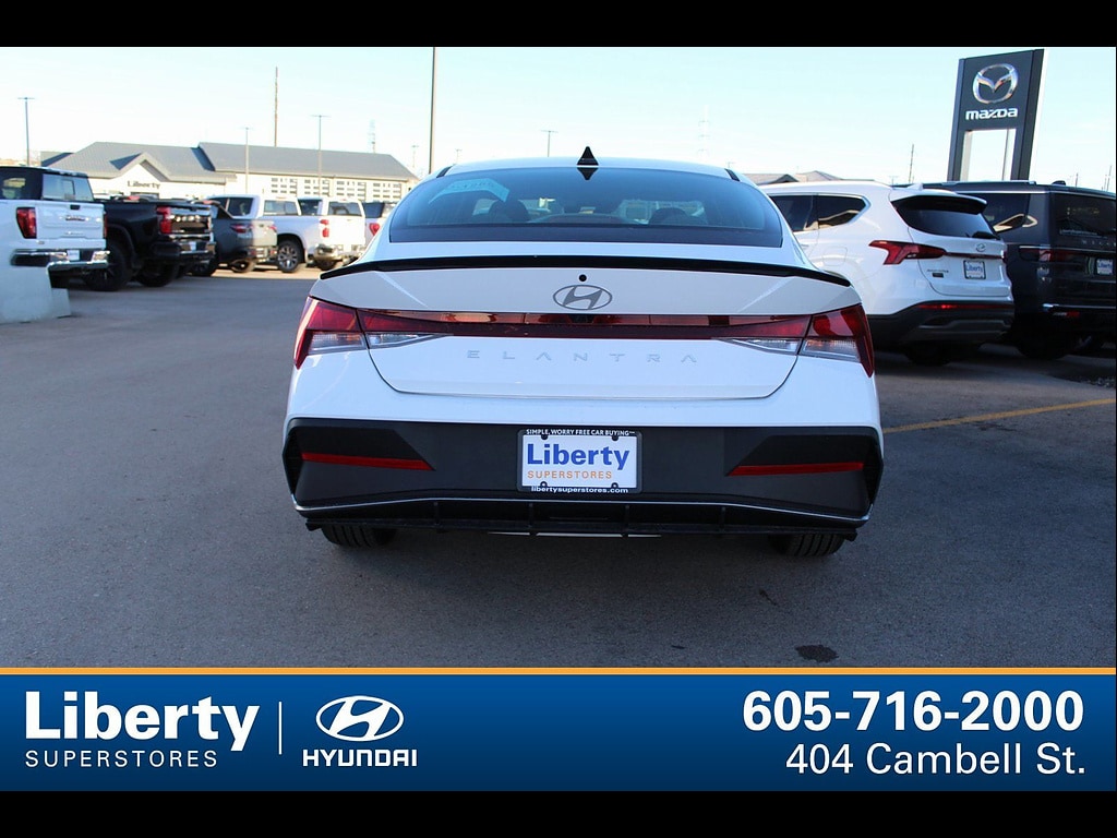 New 2025 Hyundai Elantra SEL Sport Sedan
