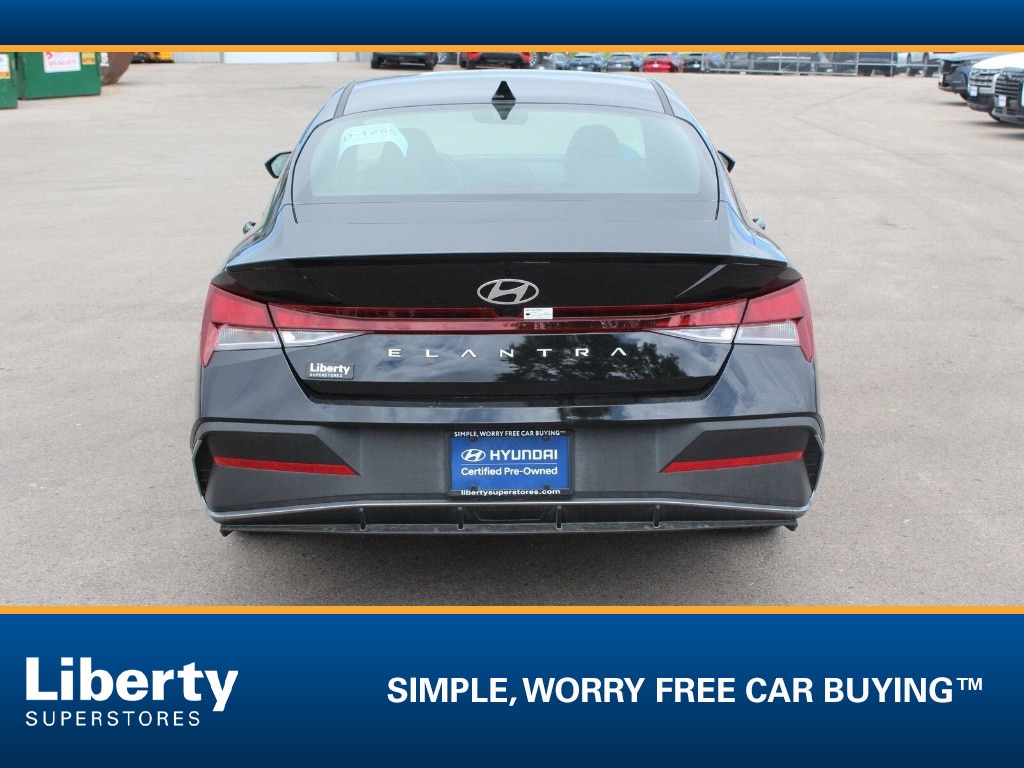 New 2025 Hyundai Elantra SEL Sport Sedan