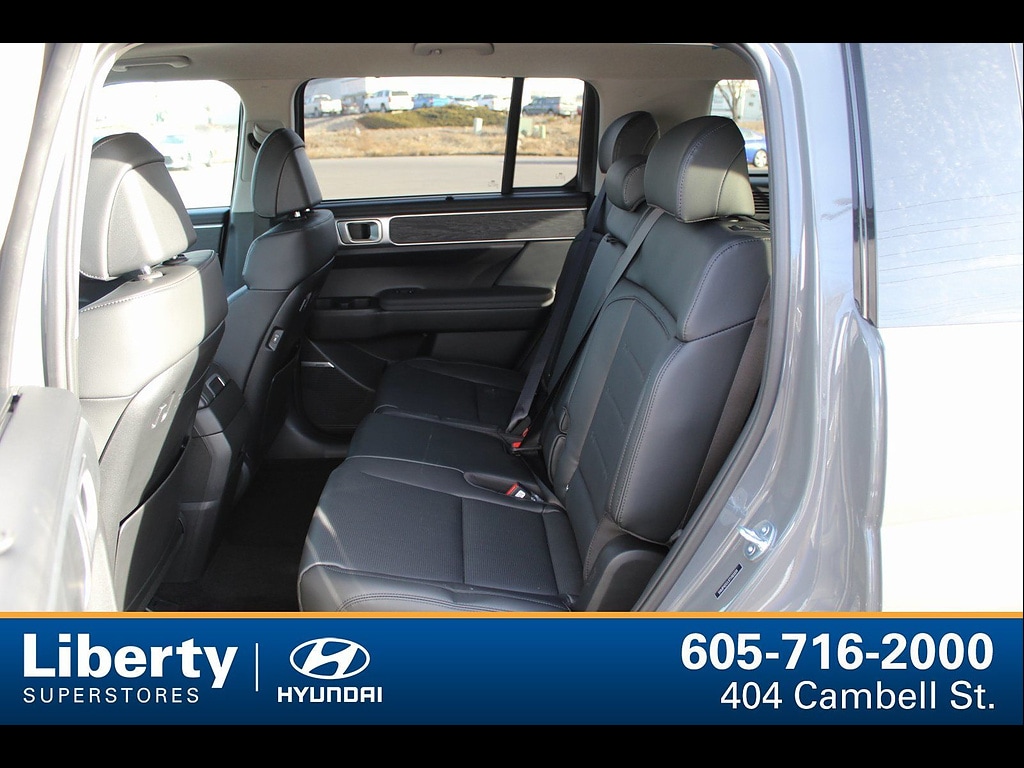 2026 Hyundai Santa Fe Limited - Photo 19