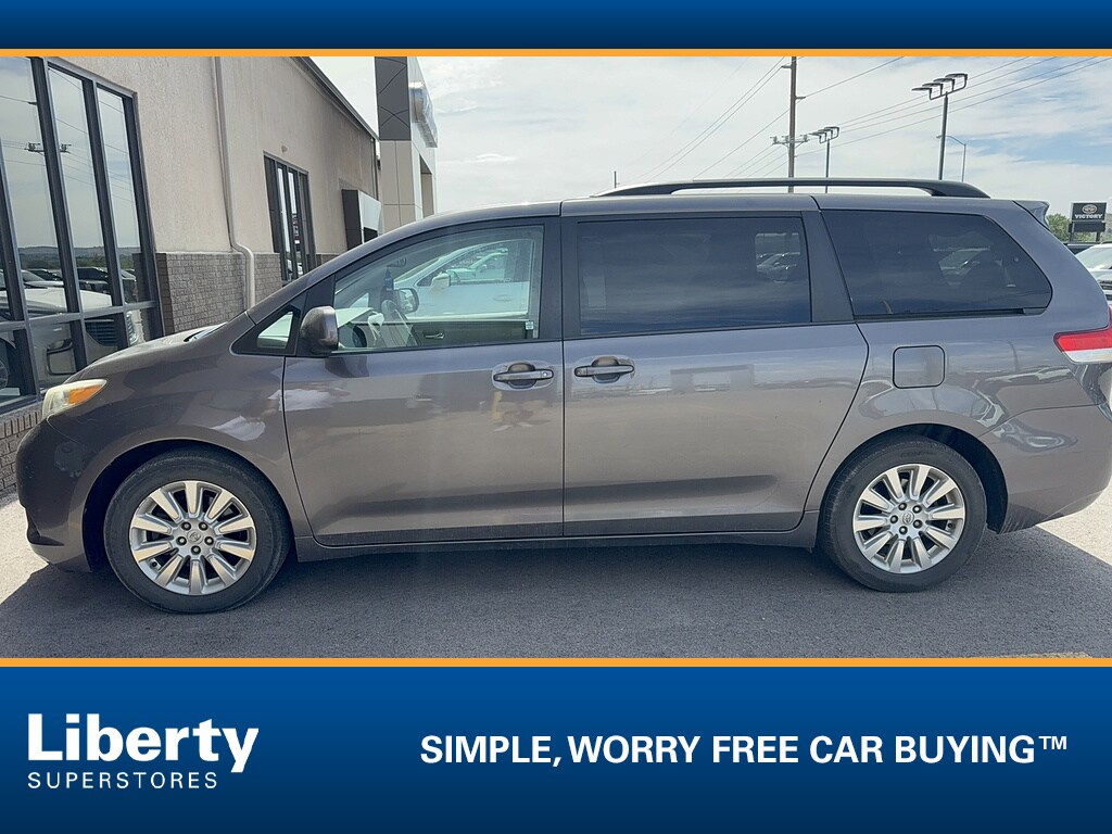 Used 2014 Toyota Sienna AWD XLE 7-Passenger 4dr Mini-Van
