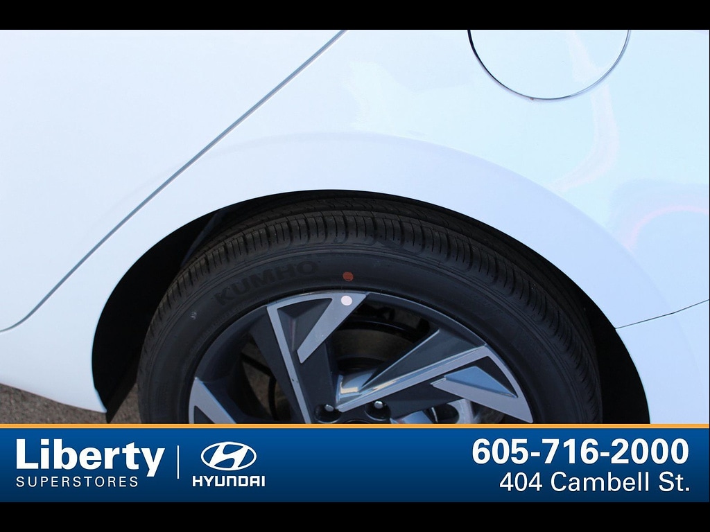 2025 Hyundai Elantra SEL - Photo 10